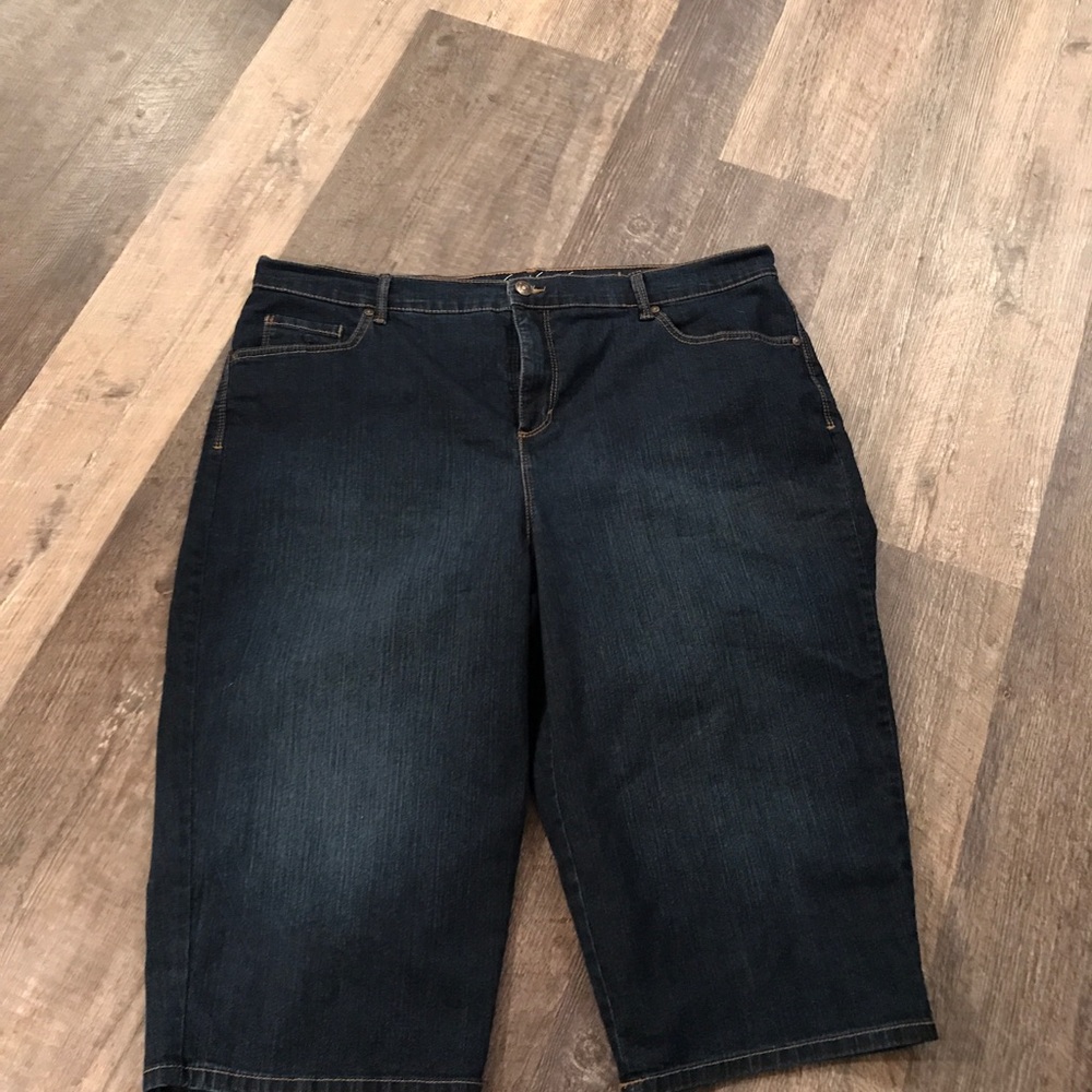 Gloria Vanderbilt size 18 W Amanda capris